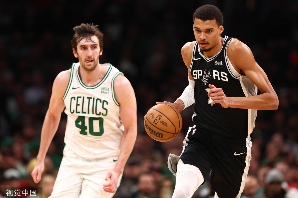 她用实际行 她用实际行